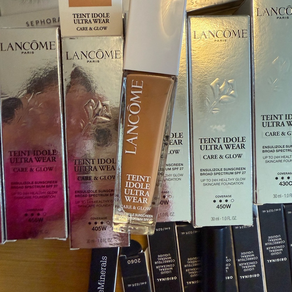 Seller 125 pieces lot premium lot Lancôme Huda one size milk Sephora ulta $3750 - Picture 5 of 13